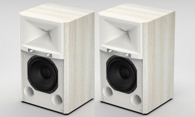 JBL 推出全新白色版本 4305P(WHT)小型有源監聽喇叭 JBL 推出全新白色版本 4305P(WHT)小型有源監聽喇叭