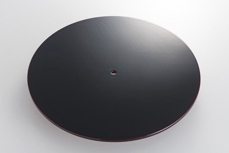 Yukimu 推出全新軟木轉盤墊「黒琳 URUSHI」 Yukimu 推出全新軟木轉盤墊「黒琳 URUSHI」