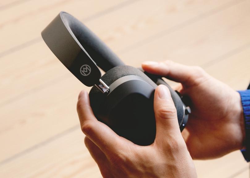 MONDO DUAL DRIVER OVER-EAR A.M.D. Edition MONDO DUAL DRIVER OVER-EAR A.M.D. Edition