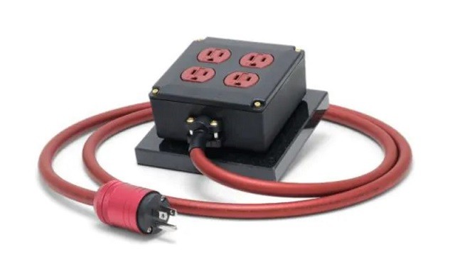 Oyaide 推出全新限量版電源排插 Premium OCB-1 VX