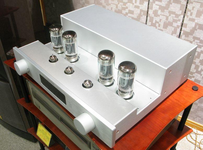 Octave V70 SE 膽合併擴音機 + PMC prodigy5 座地揚聲器 Octave V70 SE 膽合併擴音機 + PMC prodigy5 座地揚聲器