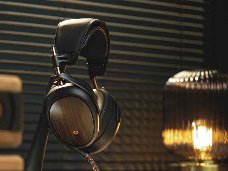 MEZE Audio LIRIC II (2nd Generation)  密封式頭戴耳機