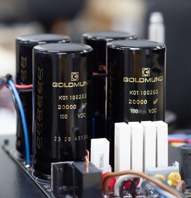 Goldmund 推出全新立體聲後級放大器 Telos 800 Goldmund 推出全新立體聲後級放大器 Telos 800