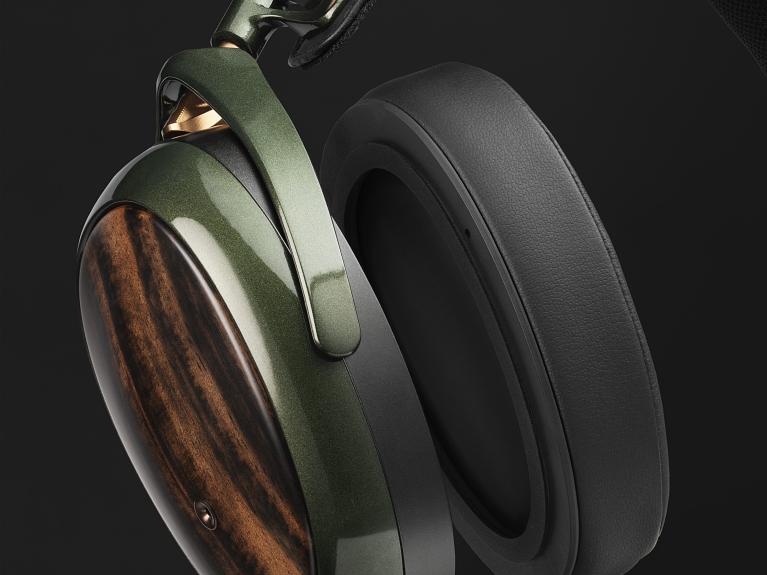 Meze Audio 推出 STRADA 便攜封閉式頭戴耳機