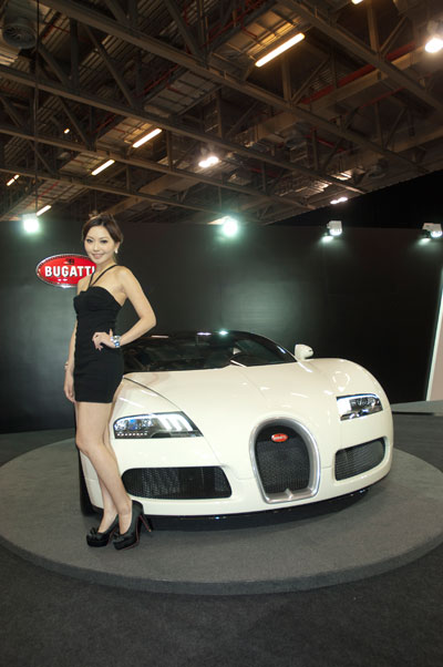 Bugatti Veyron 16.4 Grand Sport 超級跑車於澳門展出