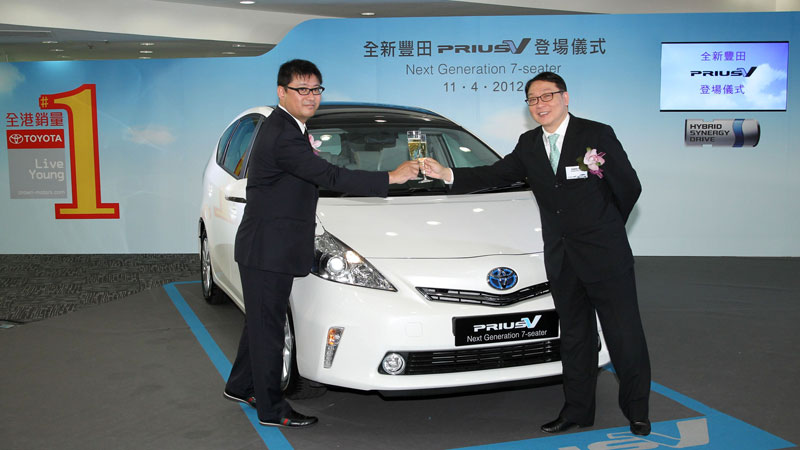 全新豐田 Prius V 七座位 MPV