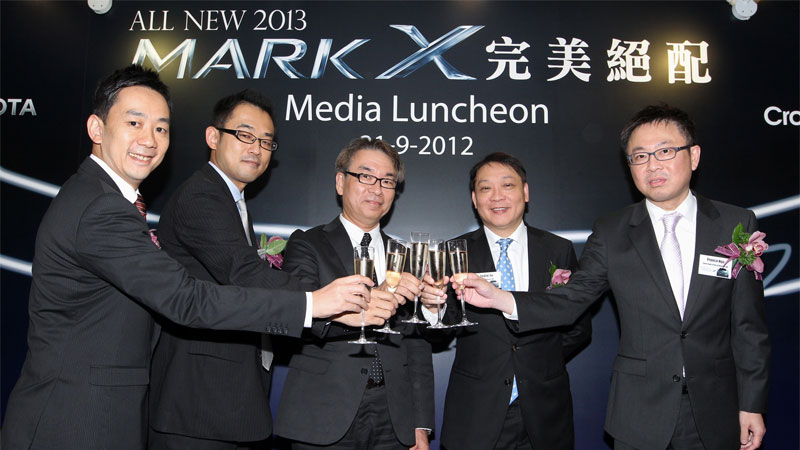 全新 2013 豐田 Mark X
