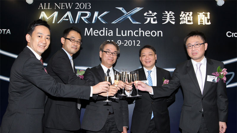 全新 2013 豐田 Mark X 全新 2013 豐田 Mark X