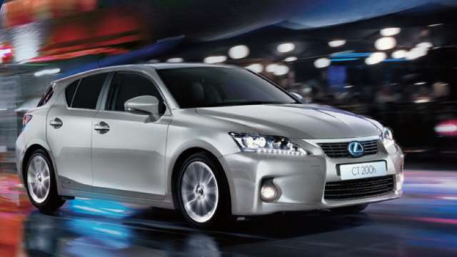 Lexus True Luxury in Passionate Colours Lexus True Luxury in Passionate Colours