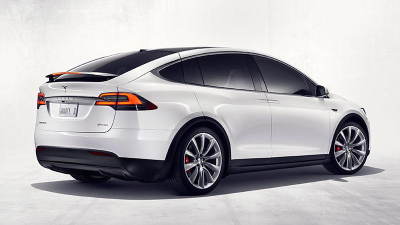 Tesla Model X 正式推出 Tesla Model X 正式推出