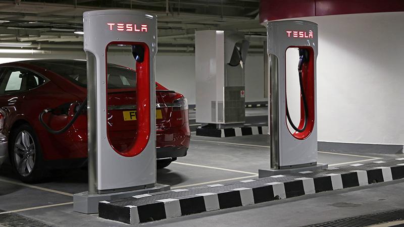 Tesla 第 10 個香港 Supercharger 超級充電站正式啟用