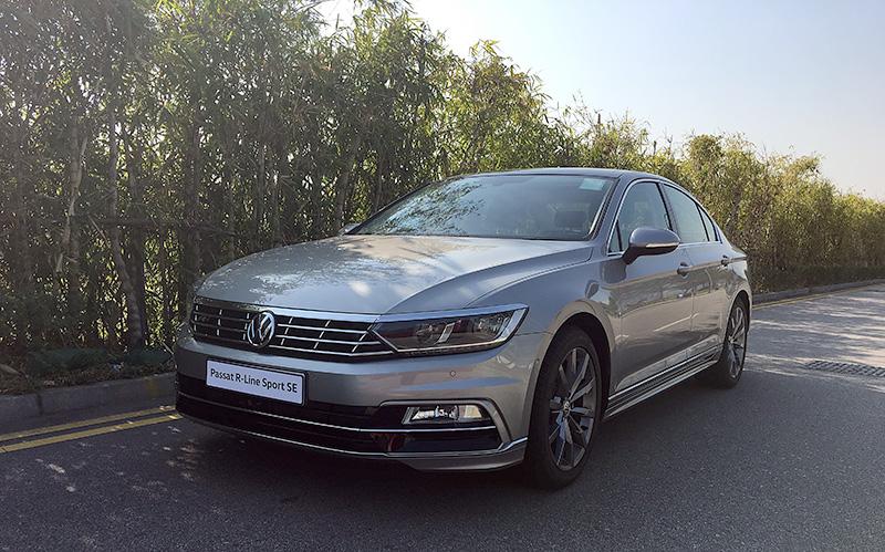 Volkswagen Passat 280 TSI ACT R-Line Sport SE Volkswagen Passat 280 TSI ACT R-Line Sport SE