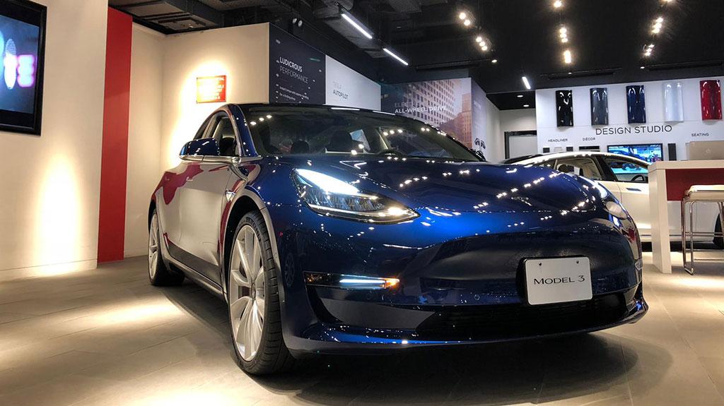 Tesla 灣仔 QRE 零售店正式公開預展 Model 3