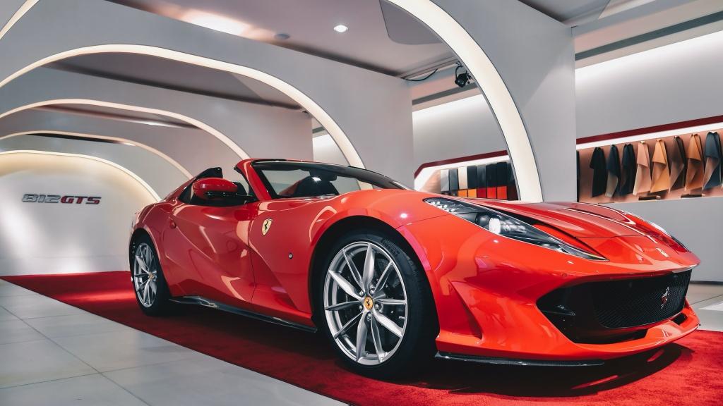 法拉利 812 GTS 開篷跑車 經典佈局 50 年後的今天重現車壇 法拉利 812 GTS 開篷跑車 經典佈局 50 年後的今天重現車壇