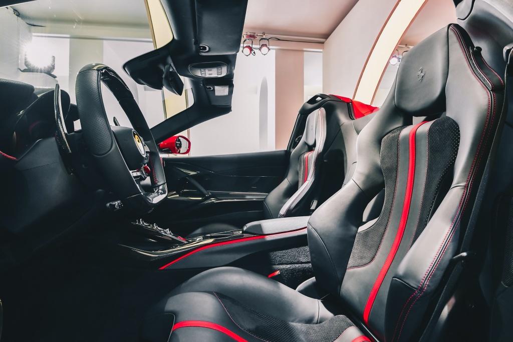 法拉利 812 GTS 開篷跑車 經典佈局 50 年後的今天重現車壇 法拉利 812 GTS 開篷跑車 經典佈局 50 年後的今天重現車壇