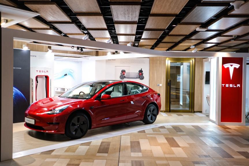 https://www.tesla.com/zh_HK/event/k11-experience-center?redirect=no 