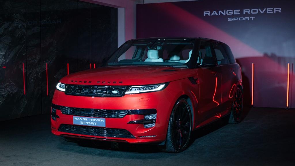 全新 RANGE ROVER SPORT 完美結合現代奢華與運動性能 全新 RANGE ROVER SPORT 完美結合現代奢華與運動性能