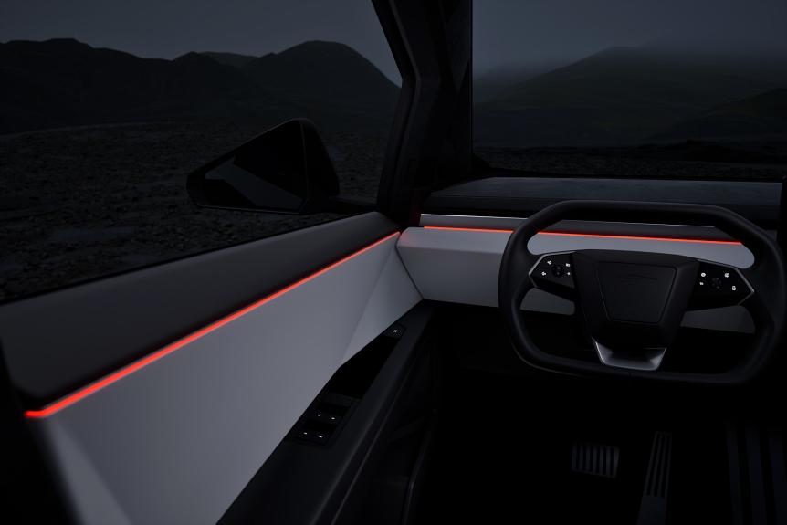 The Future Is Here! 率先近距離接觸可在多行星表面行駛的 Cybertruck The Future Is Here! 率先近距離接觸可在多行星表面行駛的 Cybertruck