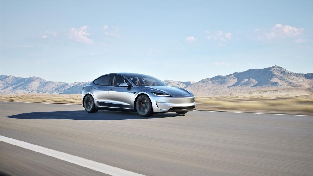 Tesla 香港推出 Model 3 全新「閃電銀」車身顏色及低息購車優惠 Tesla 香港推出 Model 3 全新「閃電銀」車身顏色及低息購車優惠