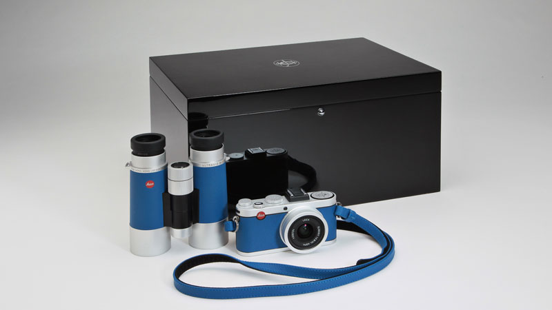 Leica 香港賽馬會 X2 連 Silverline 8x42 雙筒望遠鏡限量版 Leica 香港賽馬會 X2 連 Silverline 8x42 雙筒望遠鏡限量版