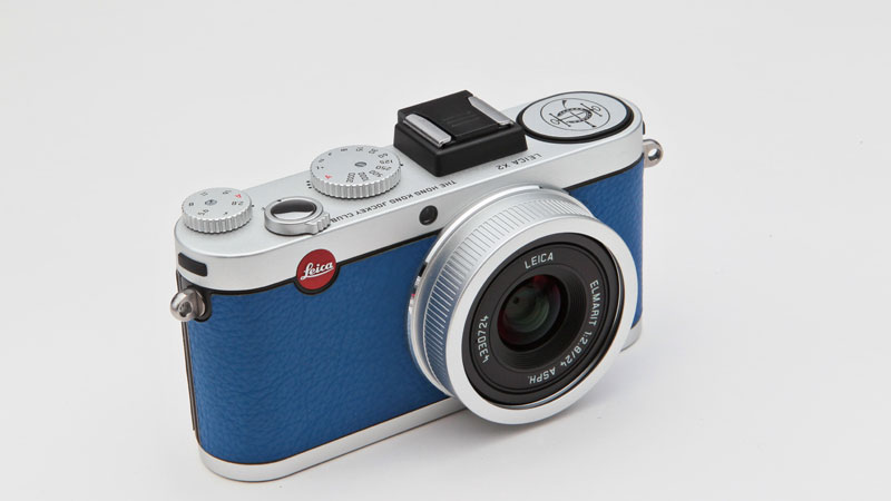 Leica 香港賽馬會 X2 連 Silverline 8x42 雙筒望遠鏡限量版