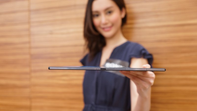 Sony 推出全球最纖薄輕巧防水平板電腦 -Xperia™ Z2 Tablet Sony 推出全球最纖薄輕巧防水平板電腦 -Xperia™ Z2 Tablet