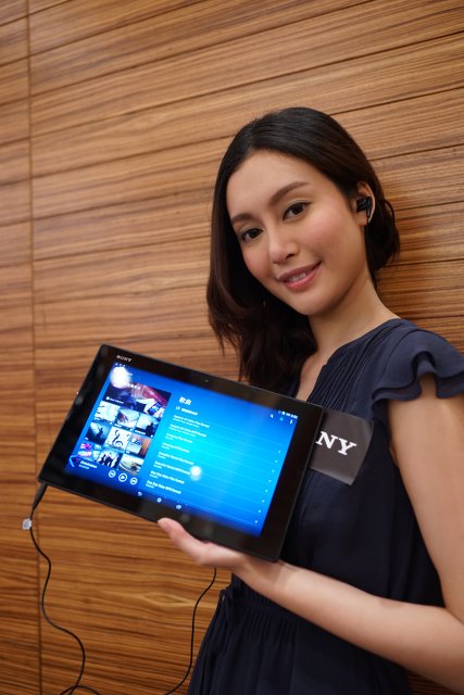 Sony 推出全球最纖薄輕巧防水平板電腦 －Xperia™ Z2 Tablet