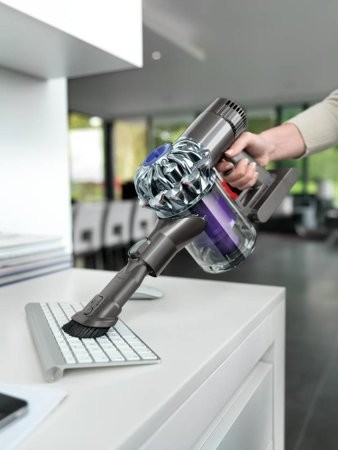 Dyson DC61 吸走潛藏在床褥的致敏原