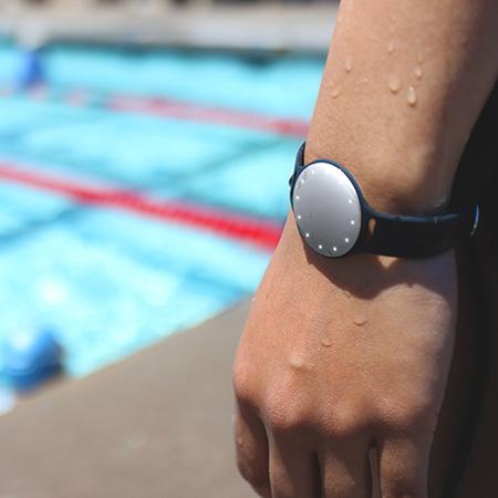Misfit X Speedo 聯手推出游泳監測器 Speedo Shine Misfit X Speedo 聯手推出游泳監測器 Speedo Shine