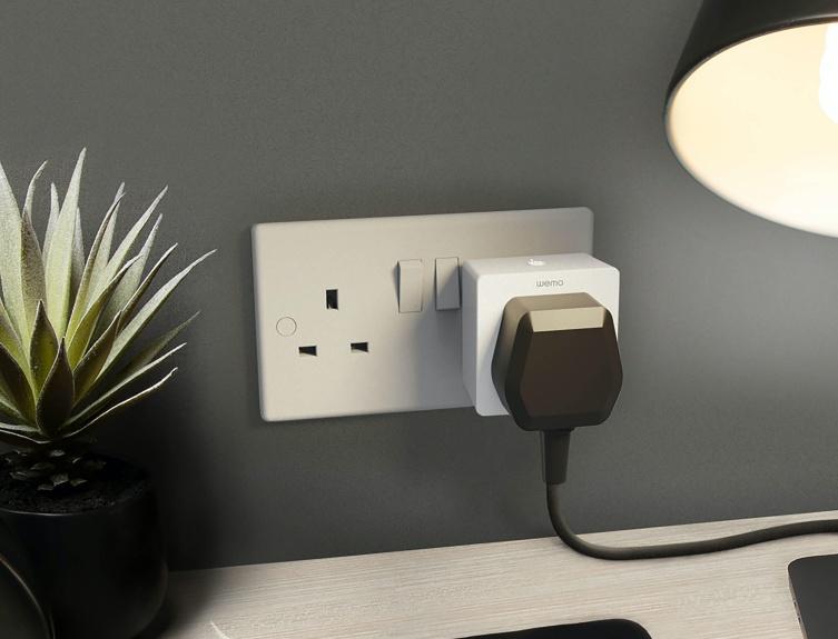 Wemo WiFi 智能插頭集中管理家居裝置 Wemo WiFi 智能插頭集中管理家居裝置