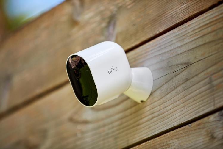 父親節限時優惠 Arlo 智能保安產品禮物讓爸爸體驗科技樂趣