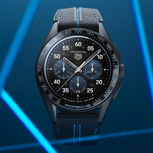 TAG HEUER 與 PORSCHE 聯乘推出 TAG HEUER CONNECTED 智能腕錶特別版