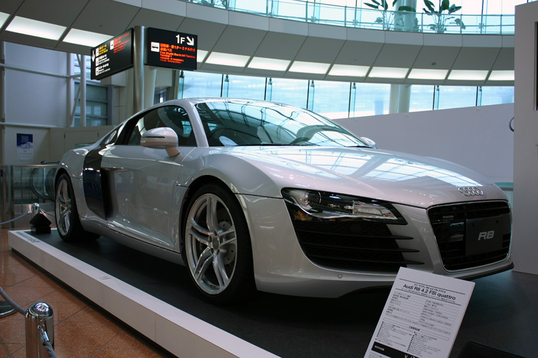 Audi R8 at Haneda Airport